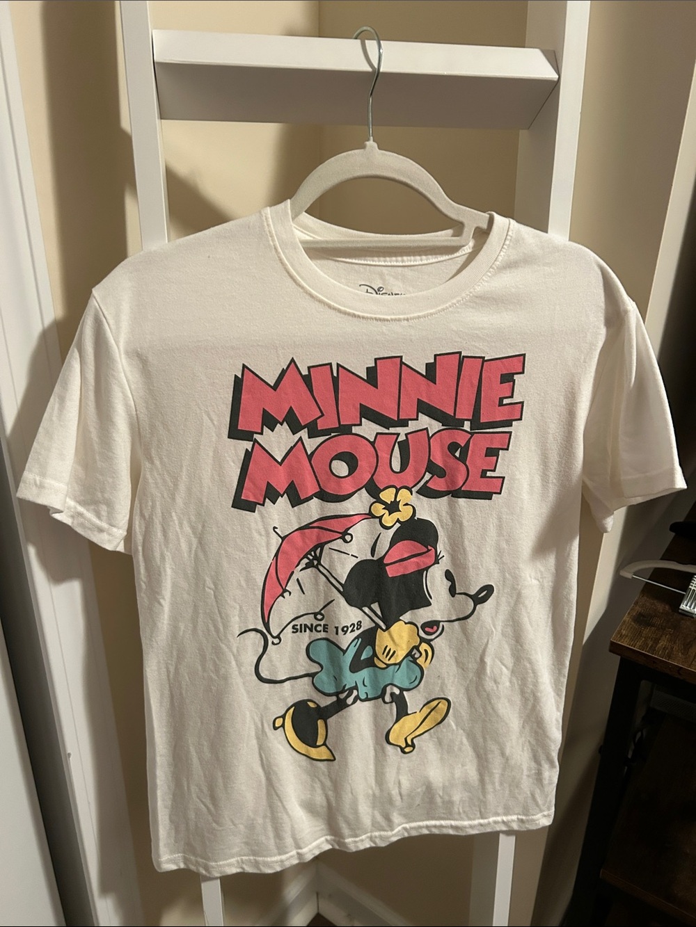 Minnie Mouse women’s  Graphic Tee - White with Pink Accents